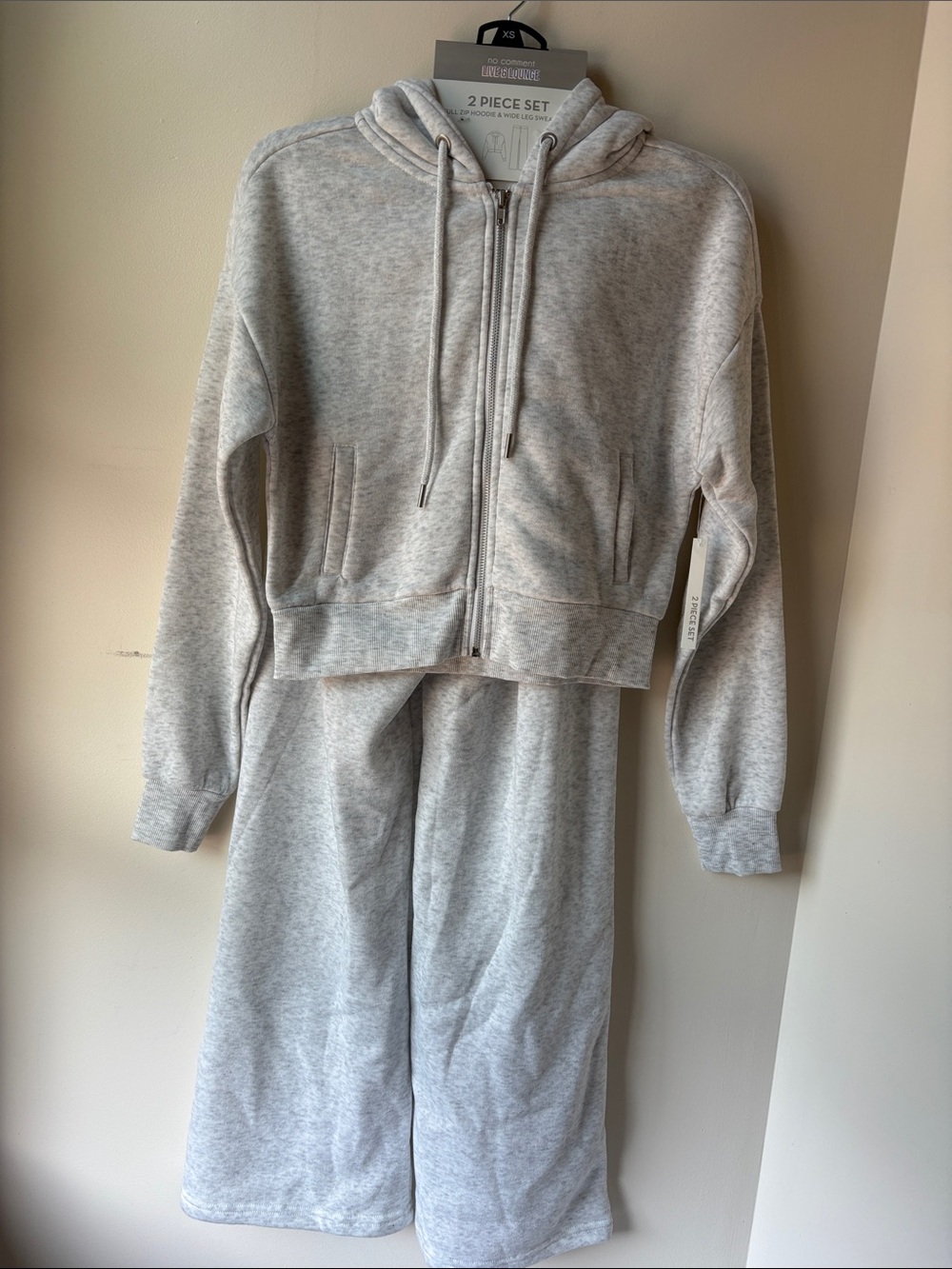 Women's Light Gray Hooded Zip Sweatshirt & Wide-Leg Jogger Set